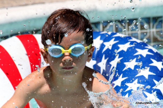 Parents and Skunk 003